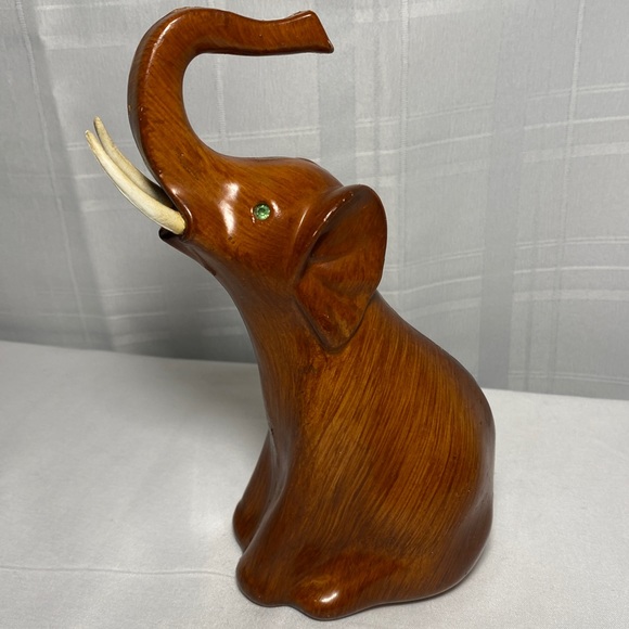 Cute Retro Elephant c1960s Vintage Elephant in Faux Wood - Picture 2 of 14